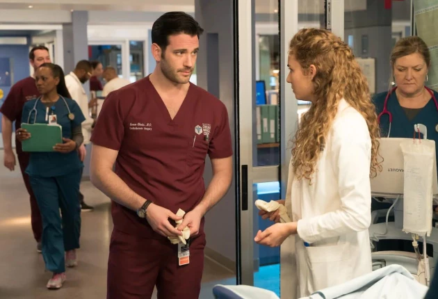 Изображение из сериала Медики Чикаго