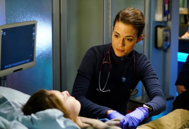 Изображение из сериала Медики Чикаго